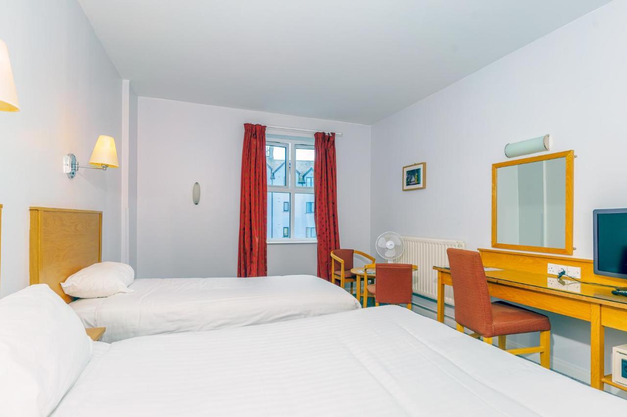 Portrush Atlantic Hotel מראה חיצוני תמונה